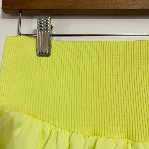 NWT Free People Movement Carpe Diem Shorts in Sour Citrus - Picture 5 of 8